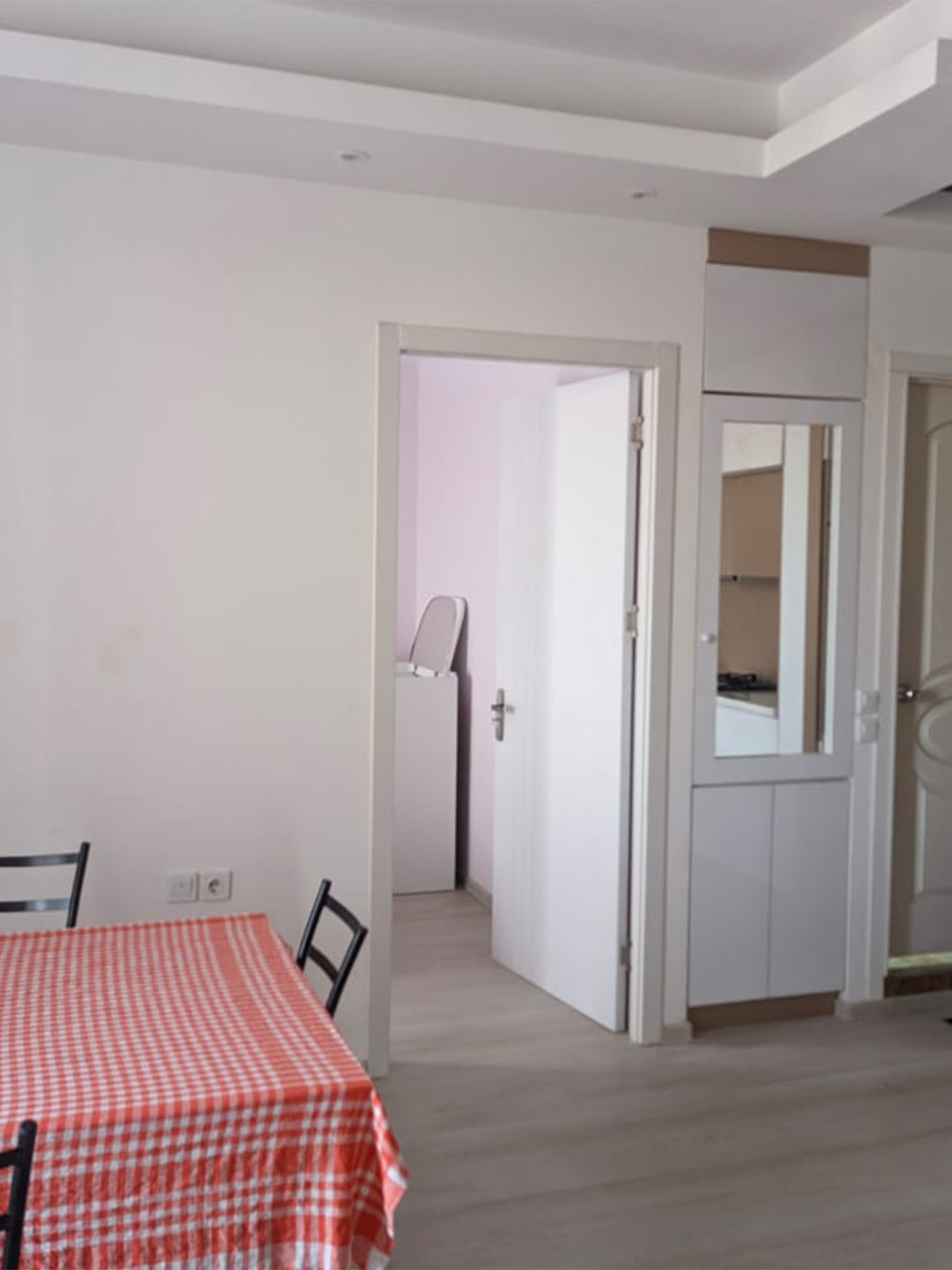 One Bedroom Apartment In Ortachala For Rent (10)