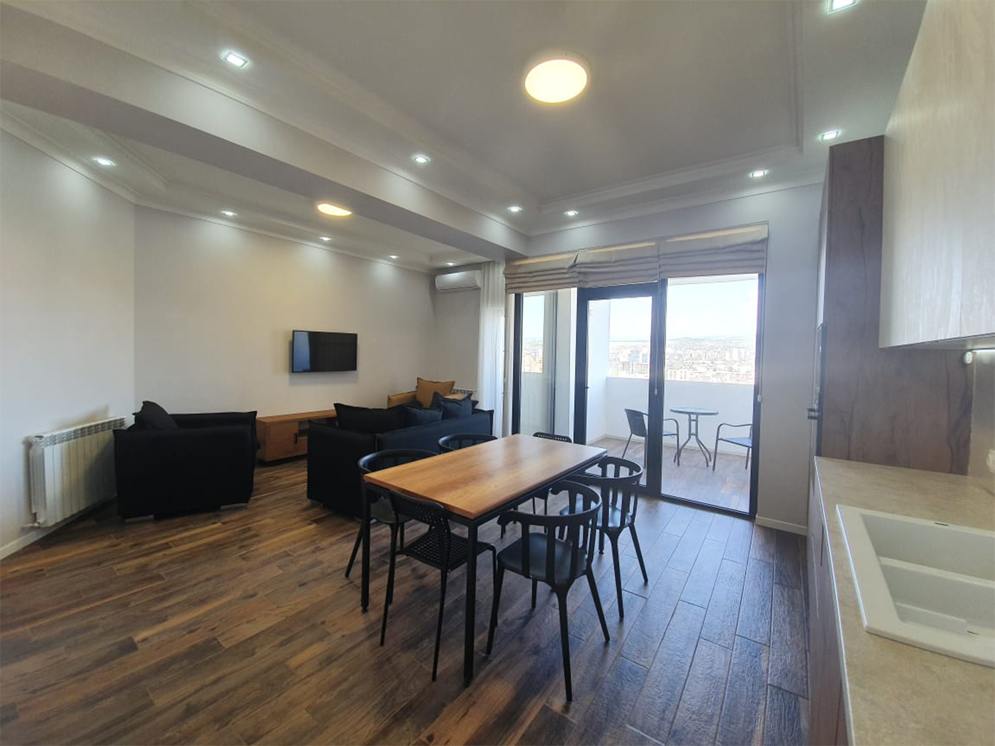 Two Bedroom Apartment In Saburtalo For Rent (10)