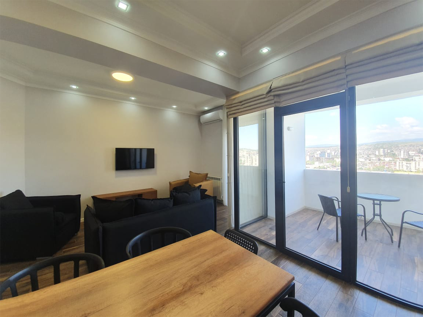 Two Bedroom Apartment In Saburtalo For Rent (2)