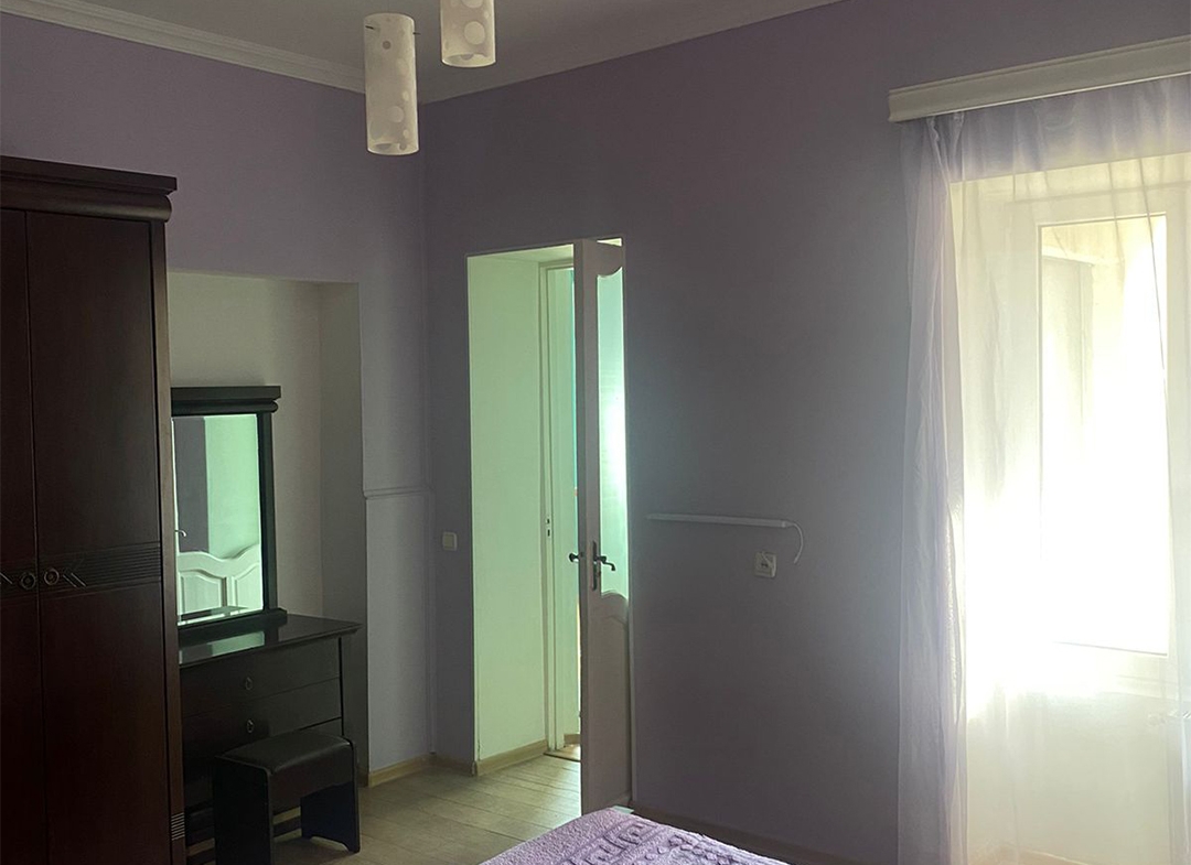 Two bedroom apartment in Mtatsminda for rent (11)