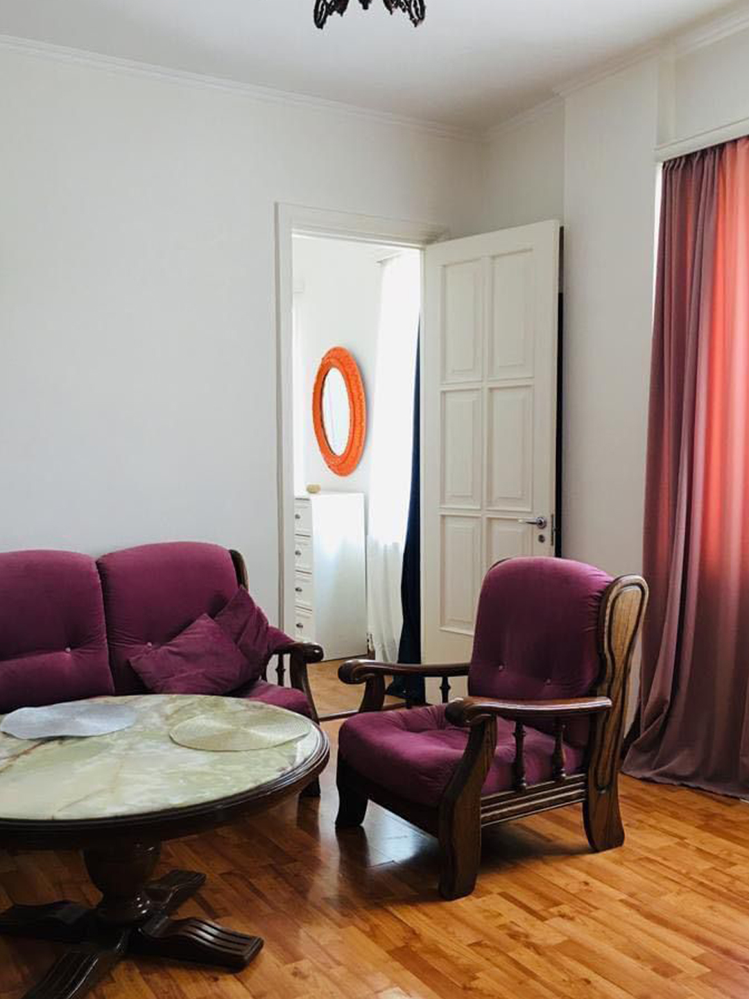 Two bedroom apartment in Mtatsminda for rent (4)