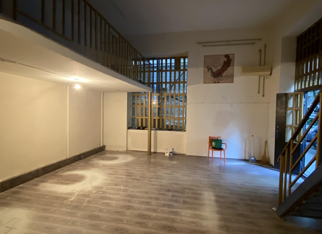 5 rooms commercial spase in Vake for rent