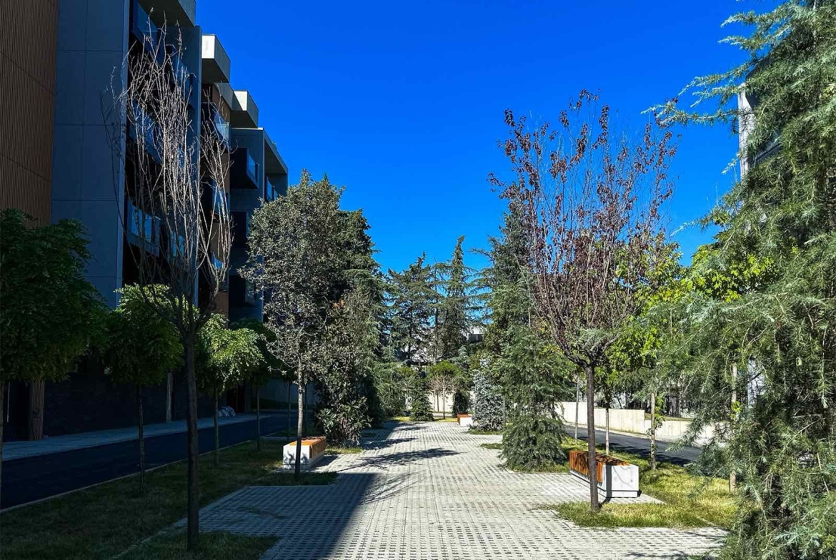 One Bedroom Apartment For Sale in Krtsanisi Bloxi