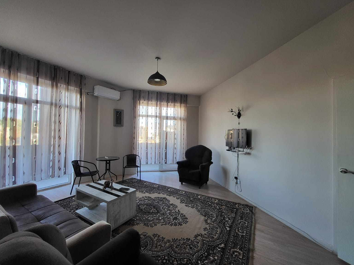 2 bedroom apartment in Avlabari for rent