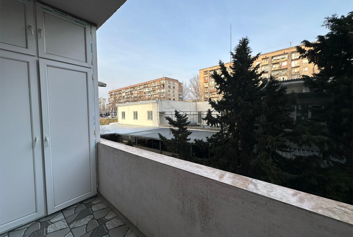 2 bedroom apartment in Nadzaladevi for rent