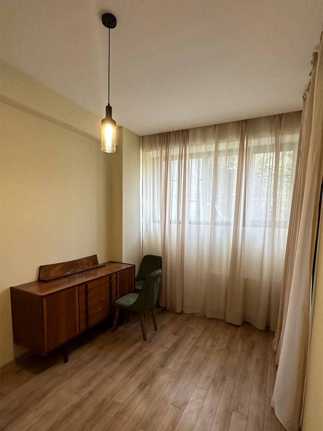 3 bedroom apartment in Lisi for rent