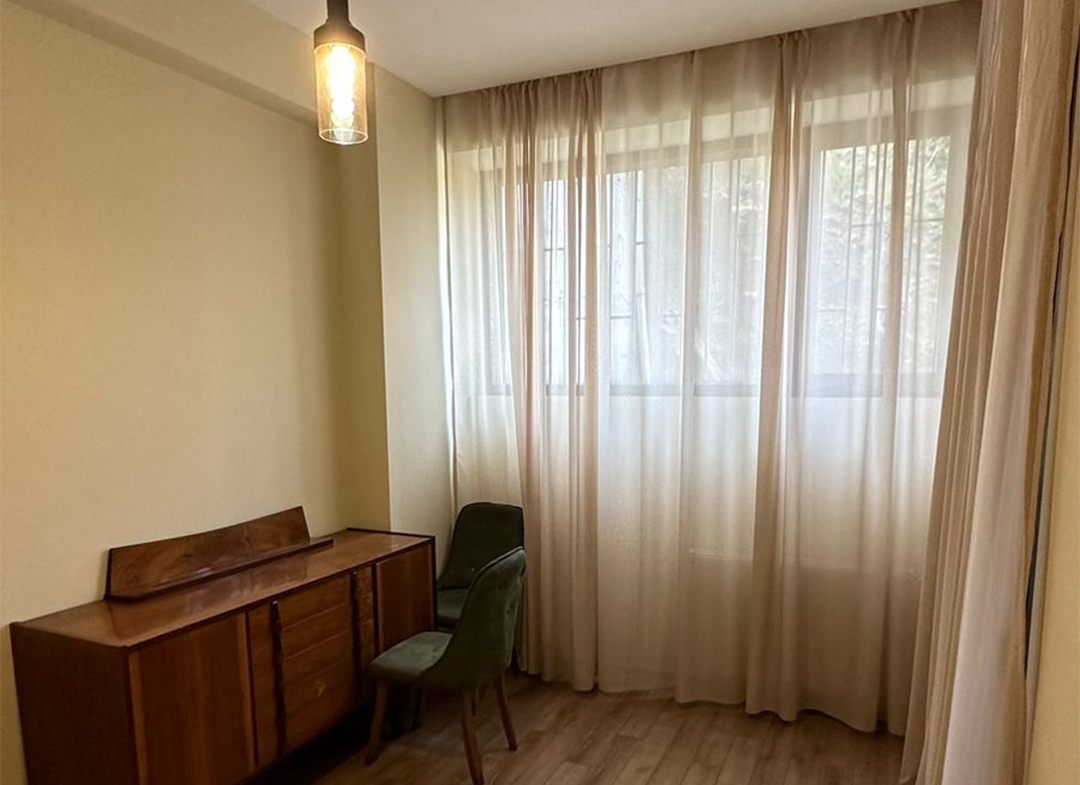 3 bedroom apartment in Lisi for rent