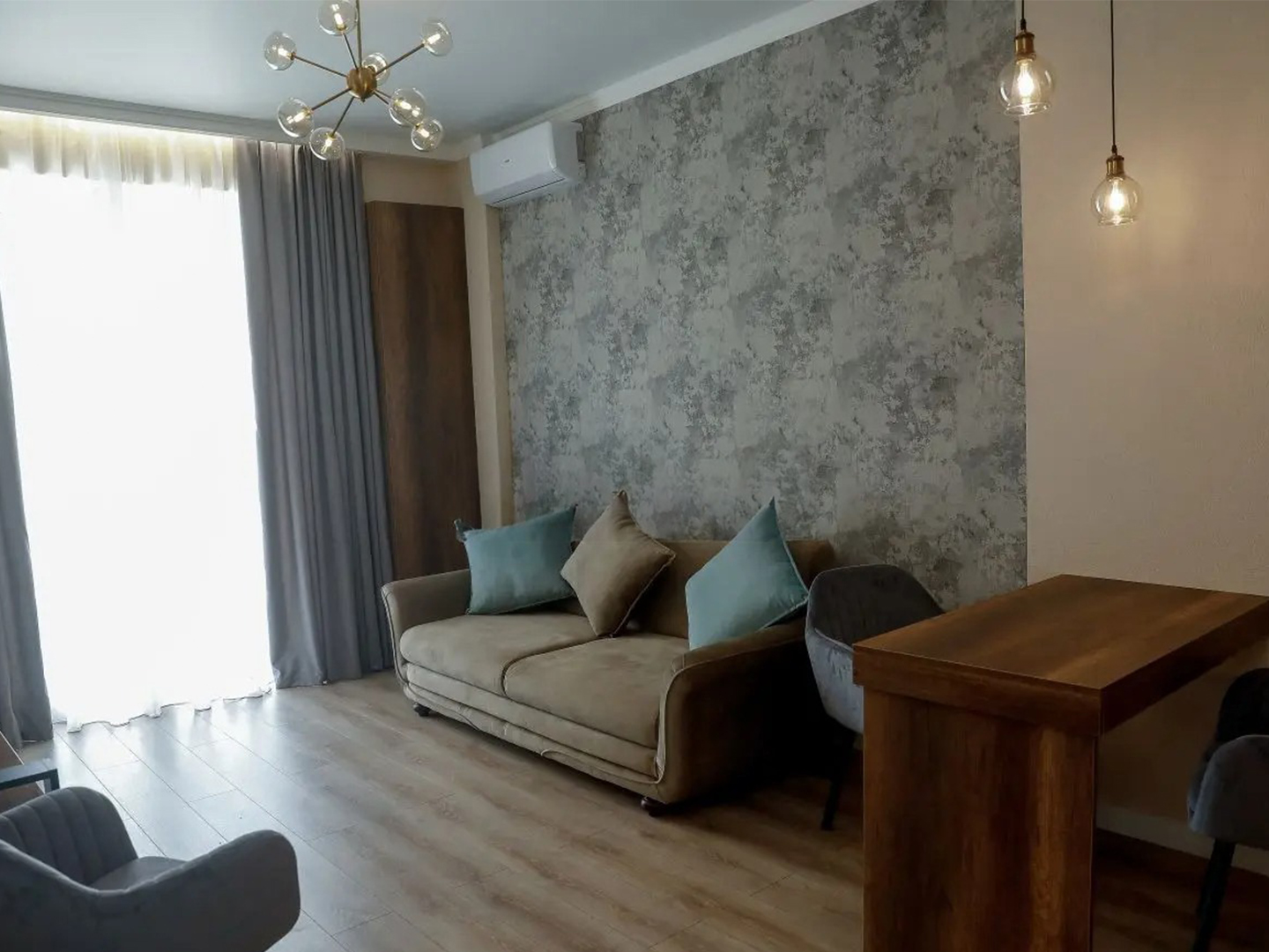 1 bedroom apartment for rent in Krtsanisi Twins complex