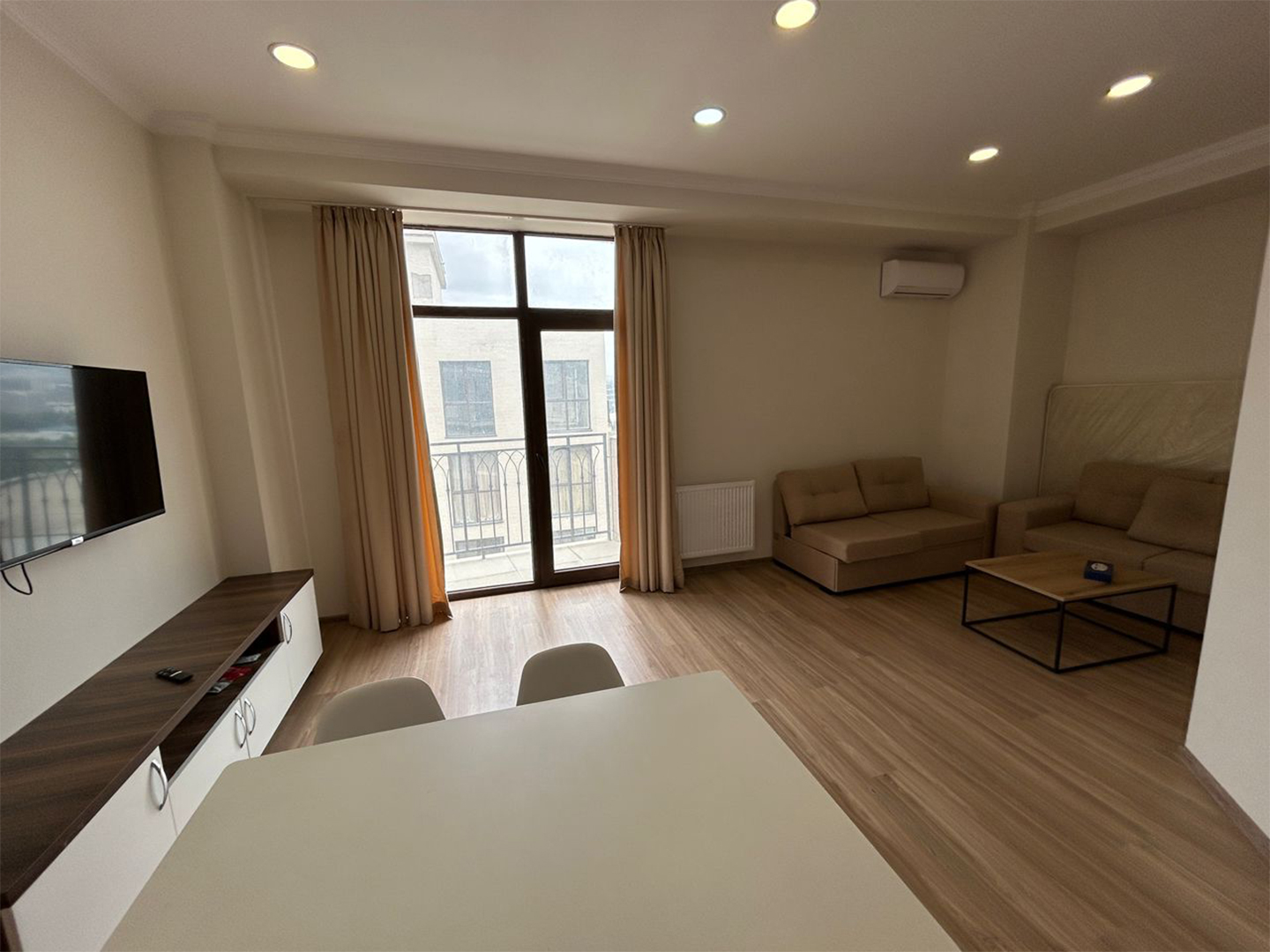 1 bedroom apartment for rent in York Tower Saburtalo complex