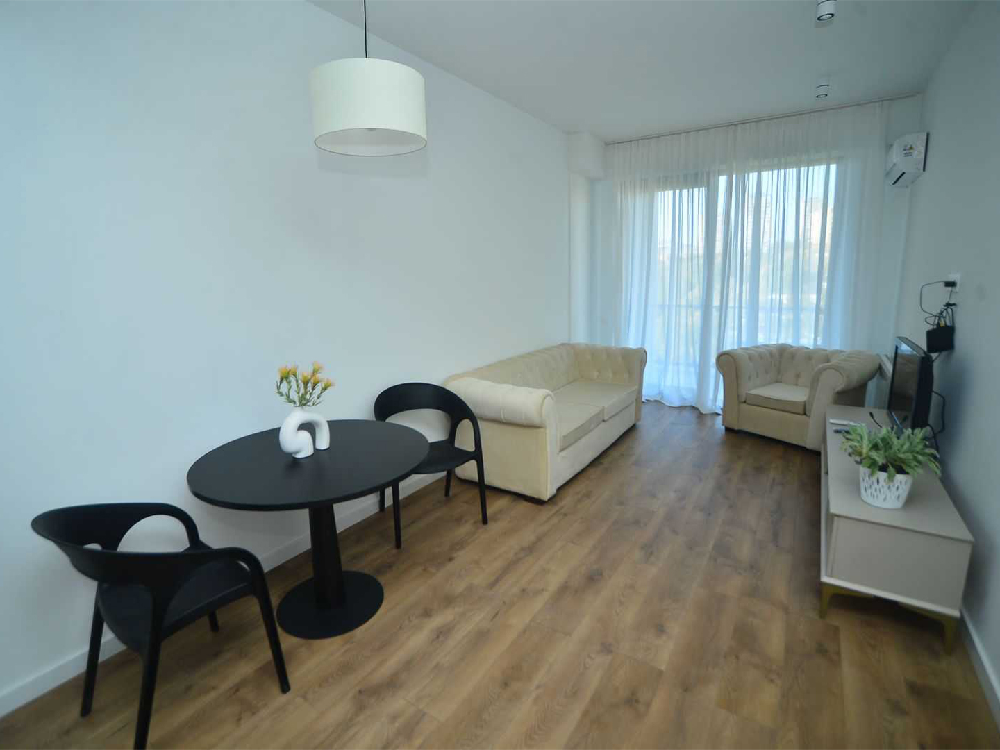 1 bedroom apartment for rent in Demax vake complex