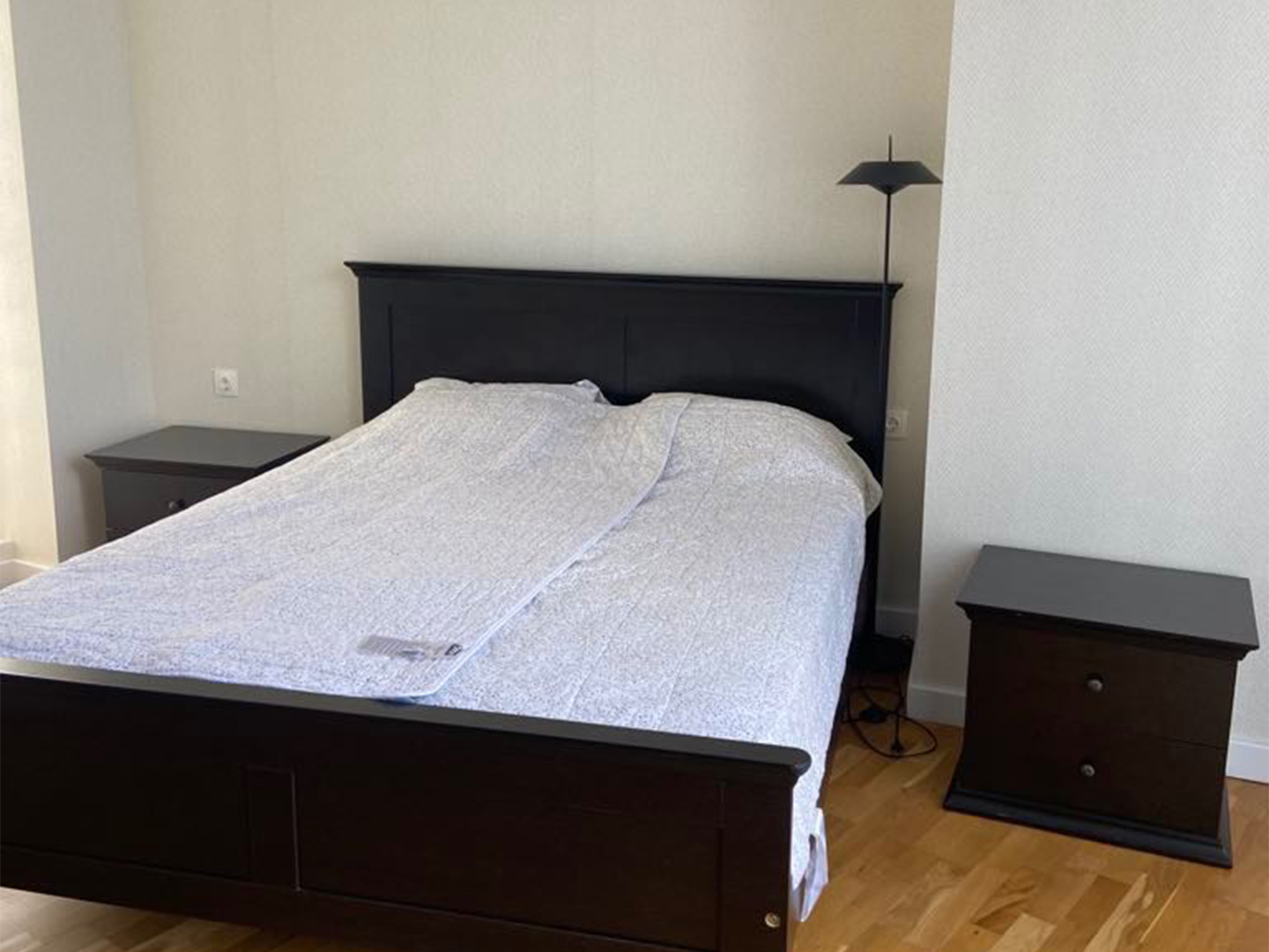 2 bedroom apartment for rent in Axis Hippodrome