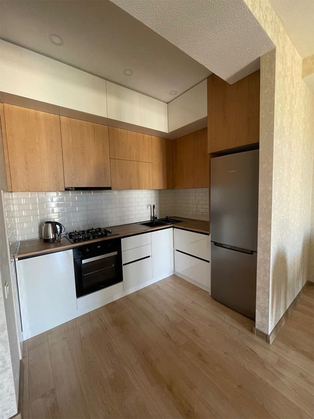 2 bedroom apartment for rent in Jikia Residence complex