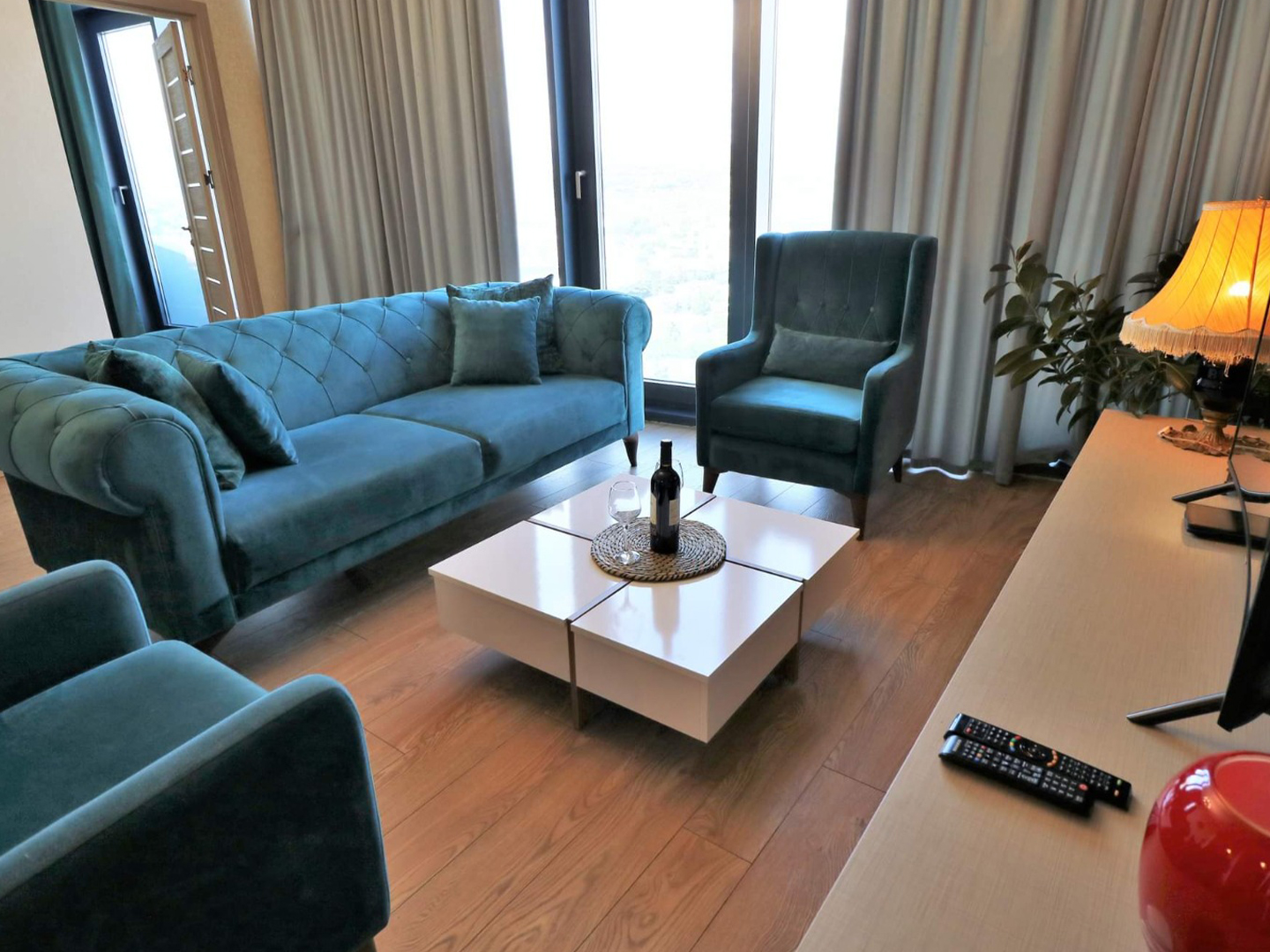 2 bedroom apartment for rent in King David Residence