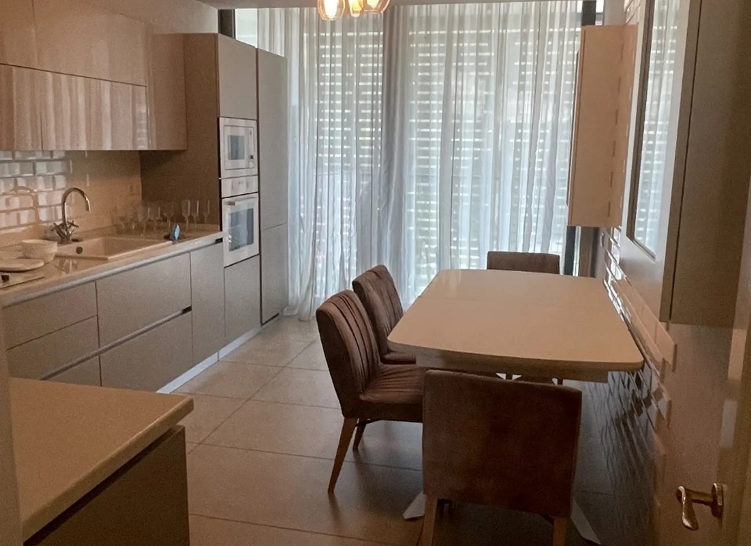 2 bedroom apartment for rent in Vake (9)