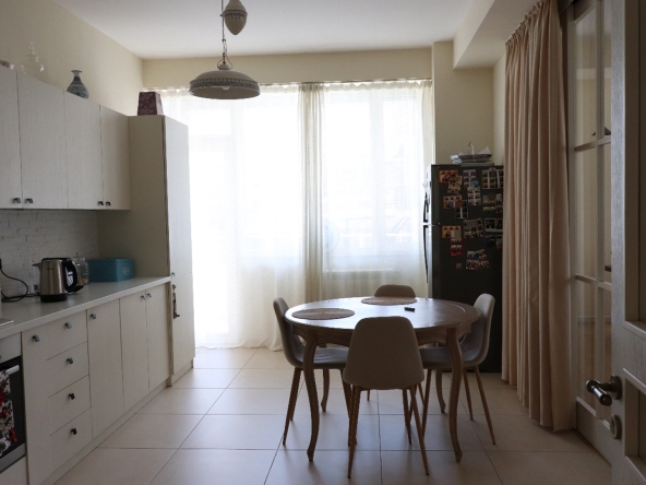 اجاره آپارتمان در سابورتالو 6 Apartment for rent in Saburtalo (1)