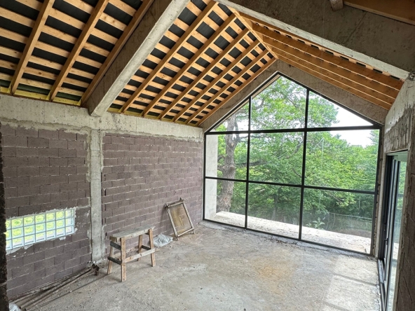 فيلا مكونة من أربع غرف نوم للبيع في كوجوري 8 Four bedroom villa in Kojori for sale (2)