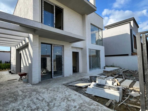 Продается вилла с четырьмя спальнями в Лиси 12 Four bedroom villa in Lisi for sale (8)