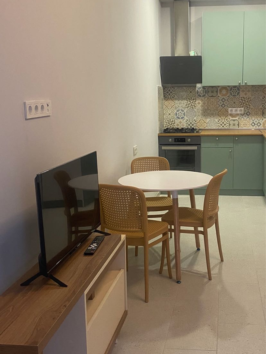 One bedroom apartment in Ortachala for rent (8)