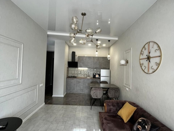 اجاره آپارتمان یک خوابه در سابورتالو 16 One bedroom apartment in Saburtalo for rent (1)