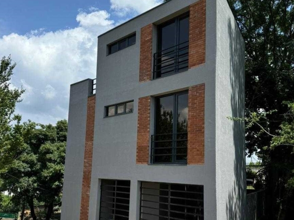 Продается вилла с тремя спальнями в Цавкиси 14 Three bedroom villa in Tsavkisi for sale (7)