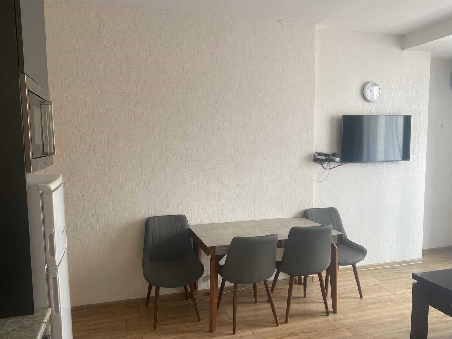 Two bedroom apartment for rent in Saburtalo (3)