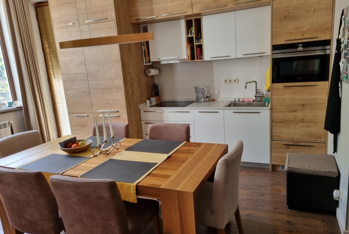 Two bedroom apartment in Vake for sale (11)