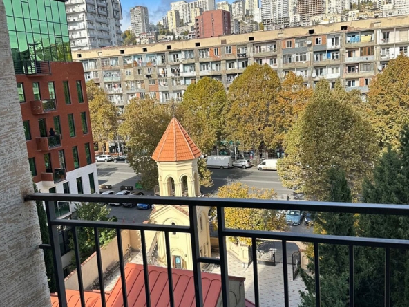ქირავდება 1 საძინებლიანი ბინა საბურთალოზე 22 1 bedroom apartment for rent in Saburtalo