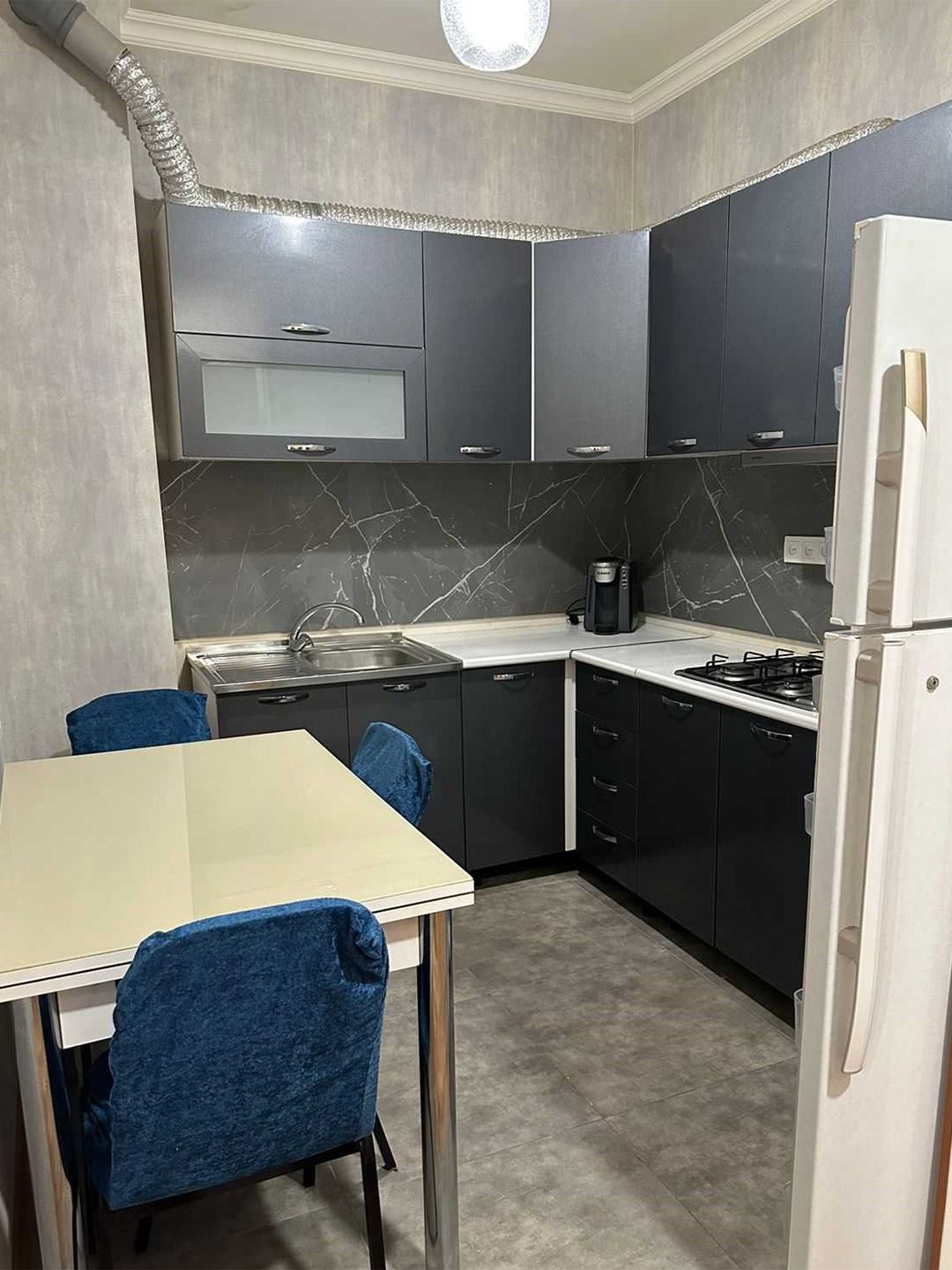 2 bedroom apartment for rent in Isani