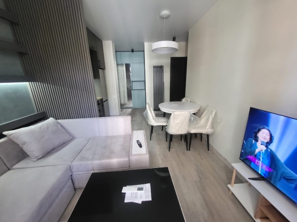 اجاره آپارتمان 2 خوابه در صبورتالو 6 2 bedroom apartment for rent in Saburtalo (1)
