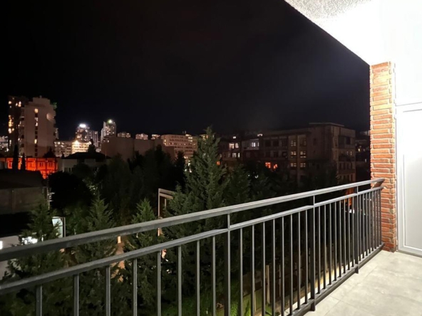 آپارتمان 2 اتاق خواب برای اجاره در سابورتالو 14 2 bedroom apartment for rent in Saburtalo