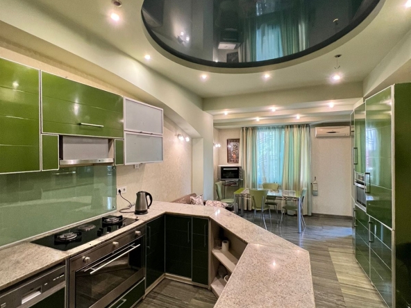 فروش آپارتمان چهار خوابه در سابورتالو 16 Four bedroom apartment in Saburtalo for rent (3)