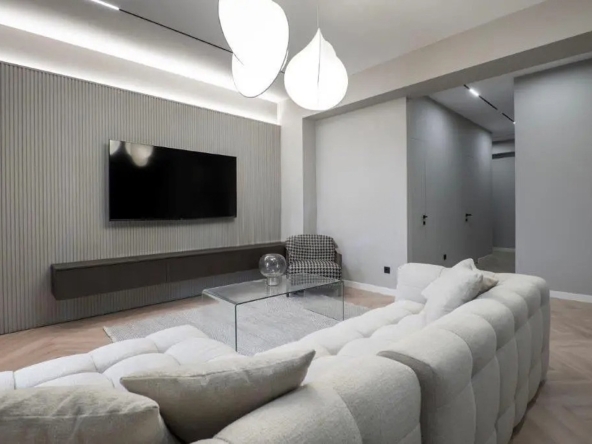 اجاره آپارتمان دو خوابه در واکه 20 Two bedroom apartment in Vake for rent (2)
