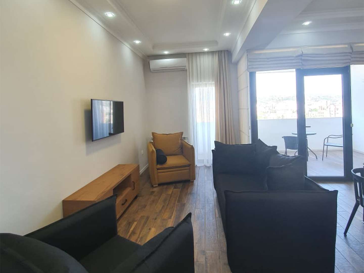 2 bedroom apartment for rent in Saburtalo