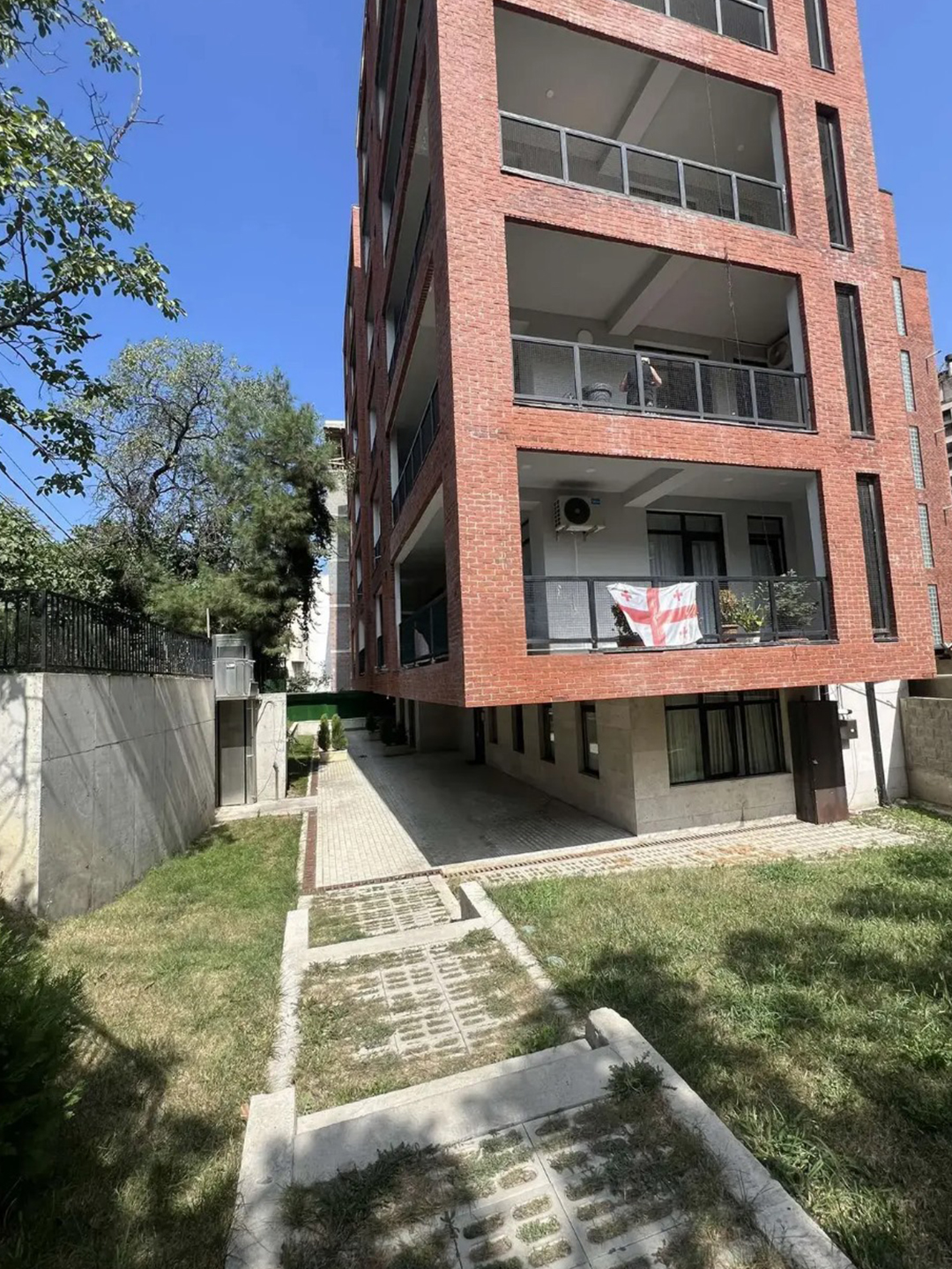 2 bedroom apartment for sale in Bagebi