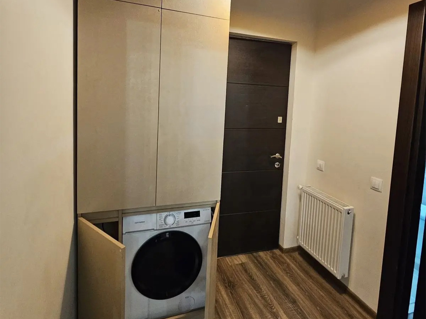 1 bedroom apartment for rent in Pekini plaza