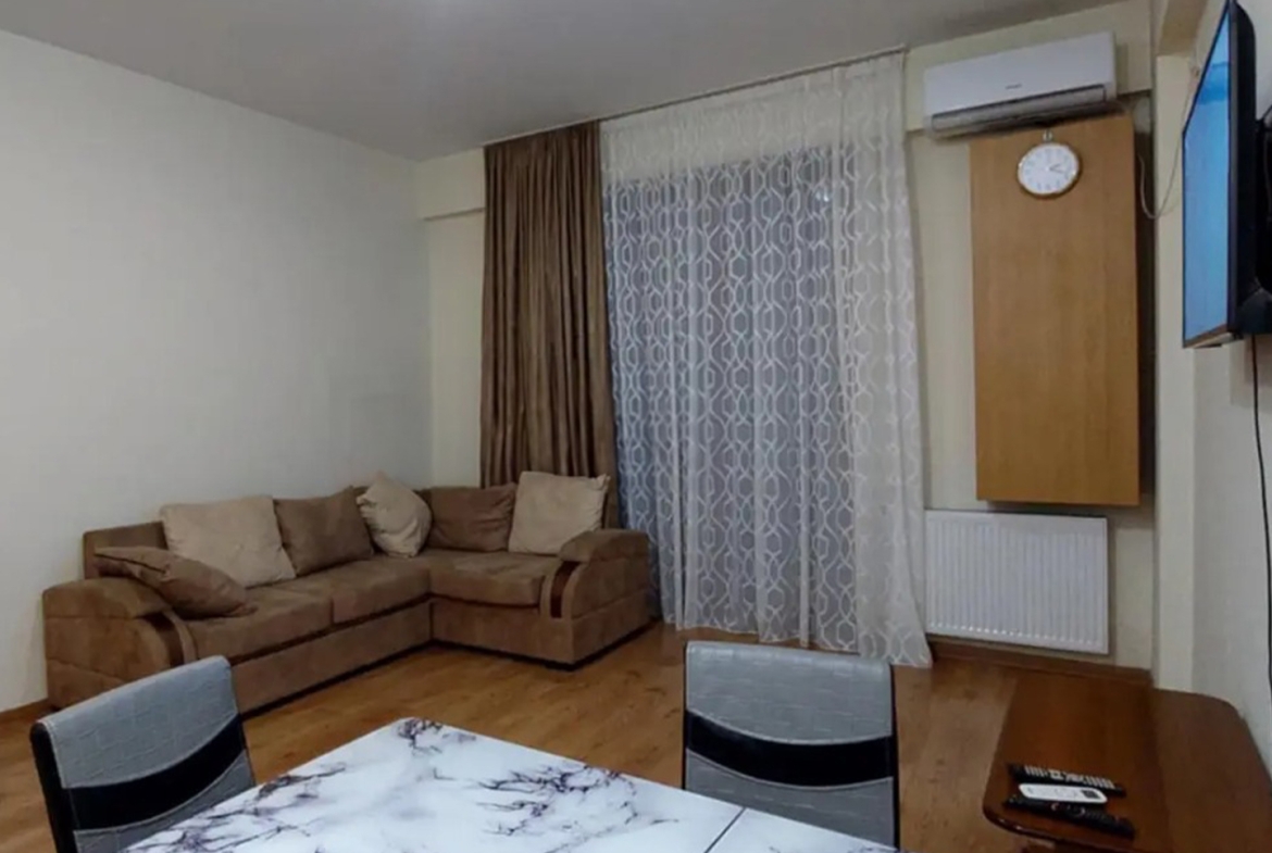 2 bedroom apartment for rent in m² Kartozia