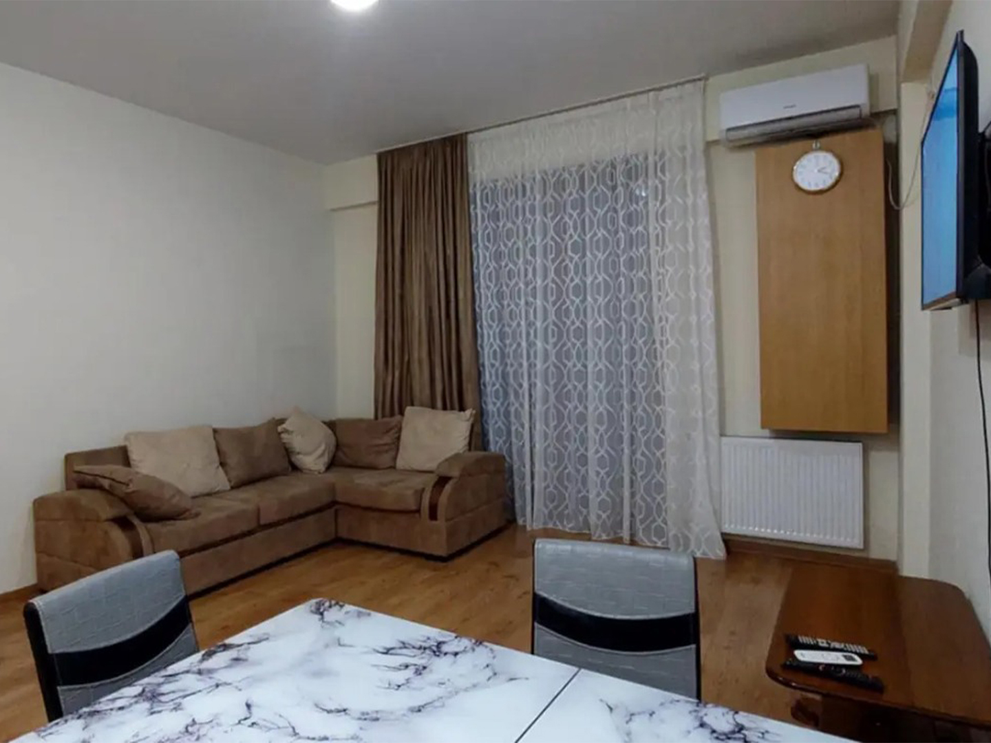 2 bedroom apartment for rent in m² Kartozia