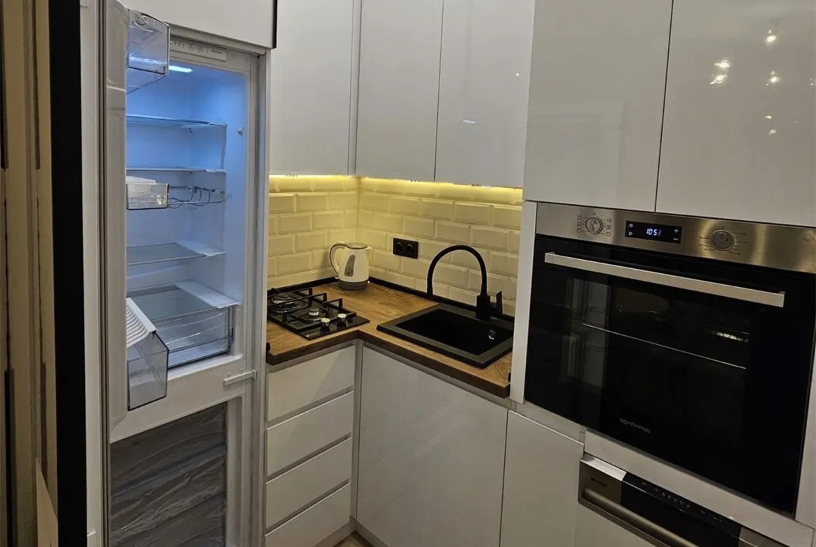 1 bedroom apartment for rent in Pekini Plaza