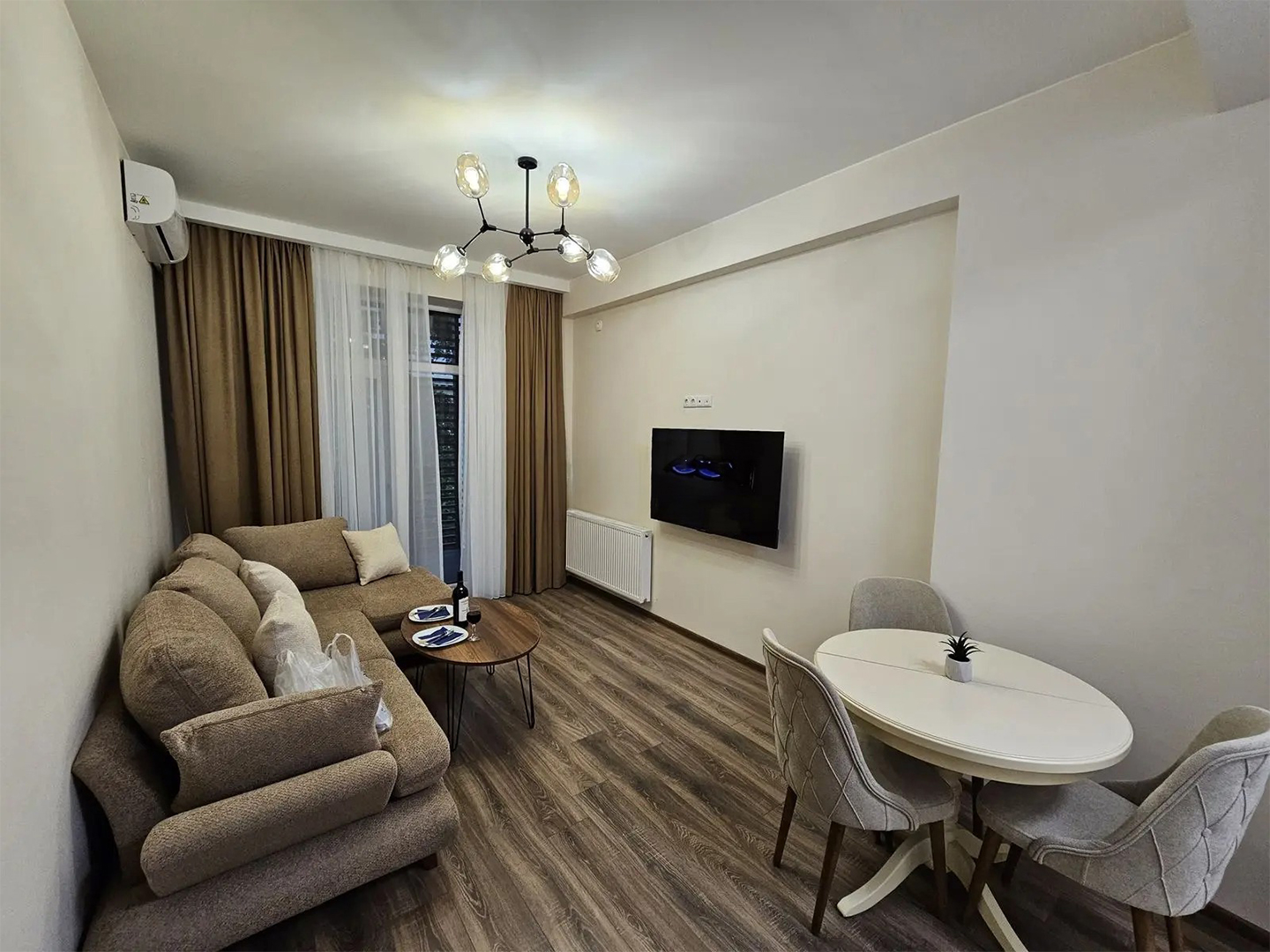 1 bedroom apartment for rent in Pekini Plaza