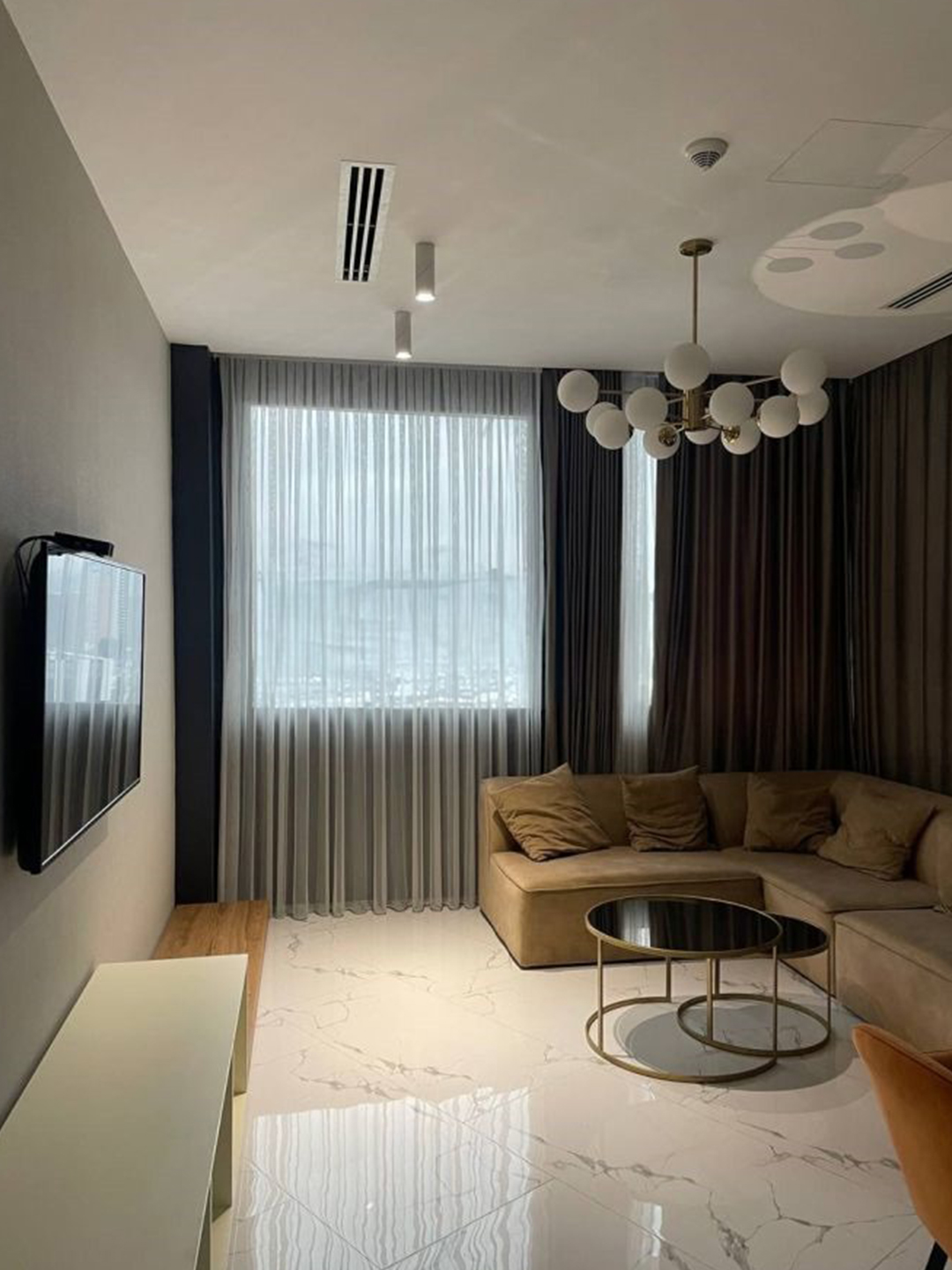 2 bedroom apartment for rent in Axis Towers