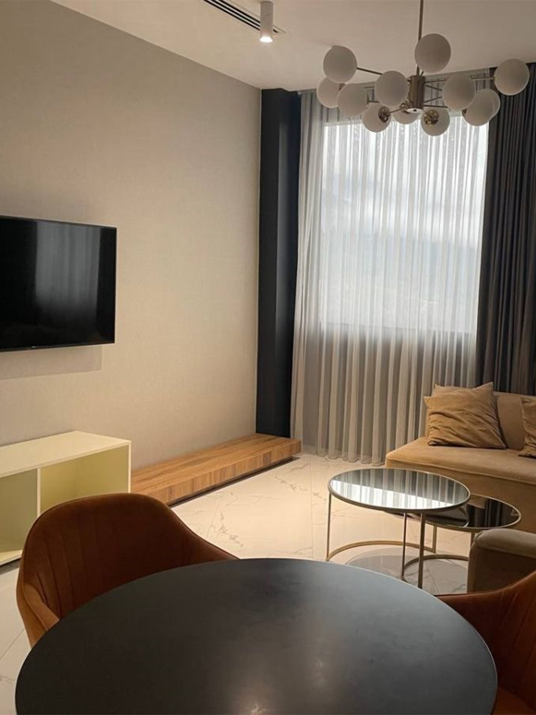 2 bedroom apartment for rent in Axis Towers