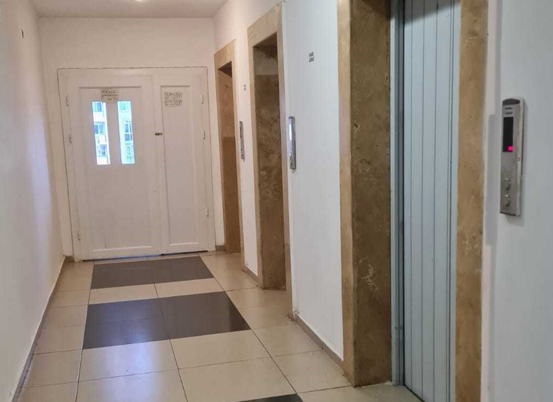 2 bedroom apartment for rent in Dirsi Isani