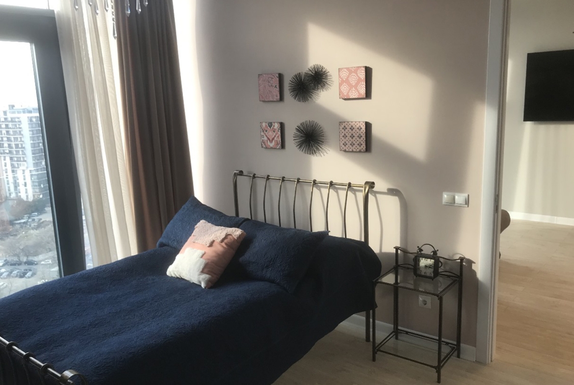 2 bedroom apartment for rent in King David