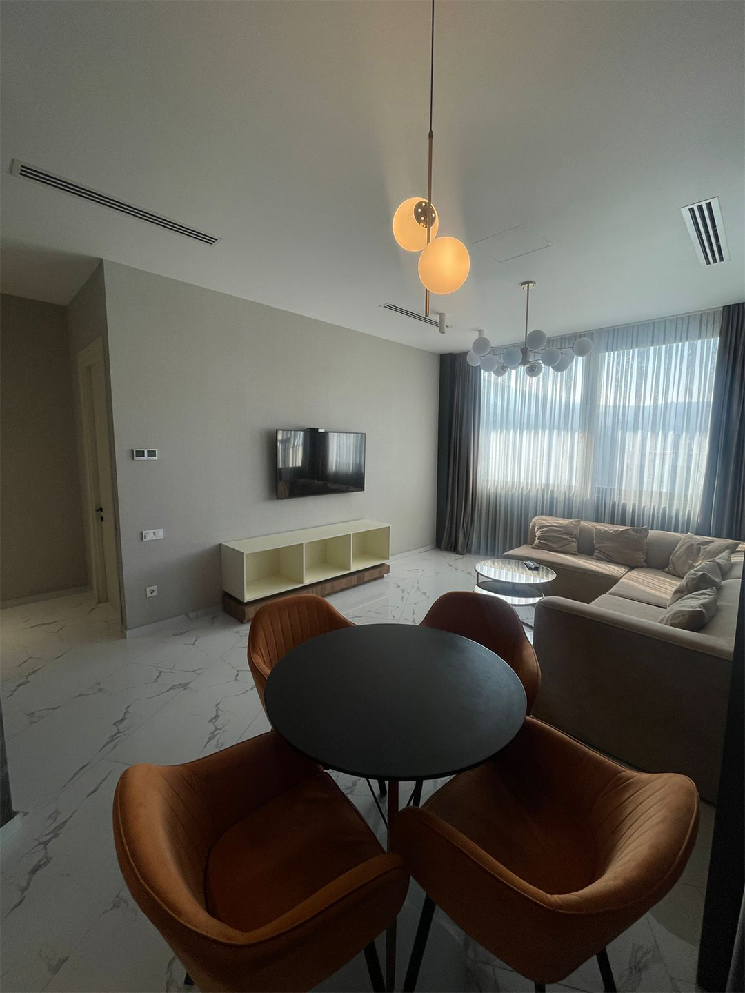 2 bedroom apartment in Axis Towers for rent