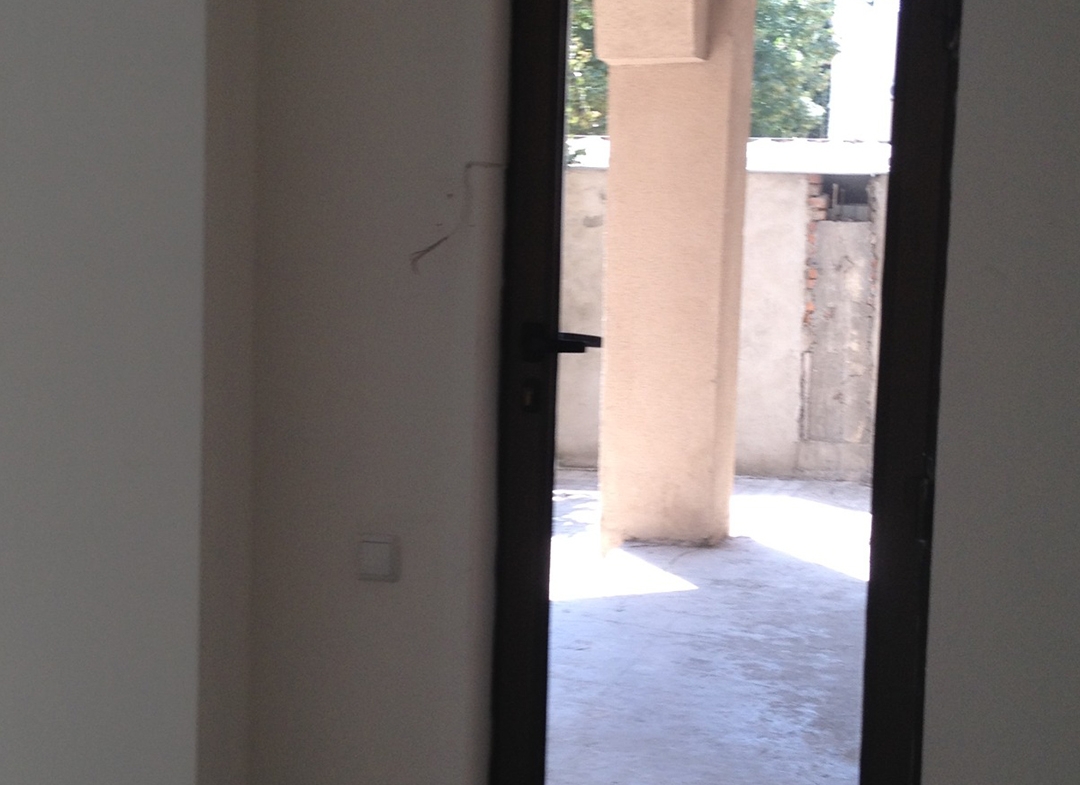 Commercial space for rent in Chughureti