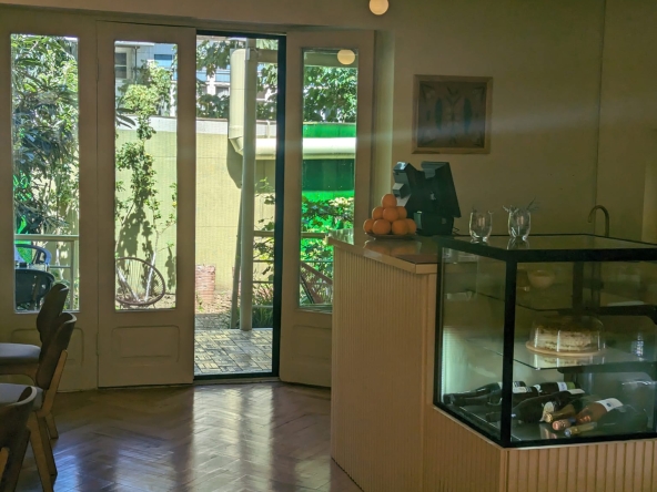 فضای تجاری برای فروش در فضای تجاری برای فروش در 10 Commercial space for sale in Vake