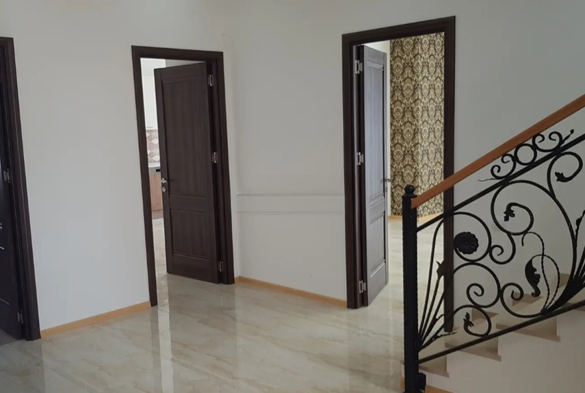 Villa for rent in Dighomi