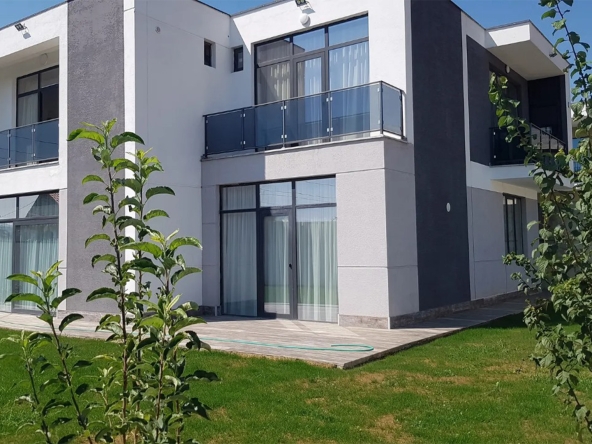 Villa for rent in Dighomi 14 Villa for rent in Dighomi