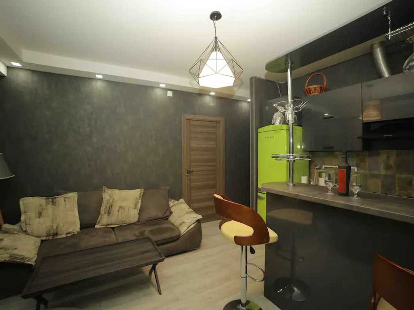 1 bedroom apartment for rent in Isani