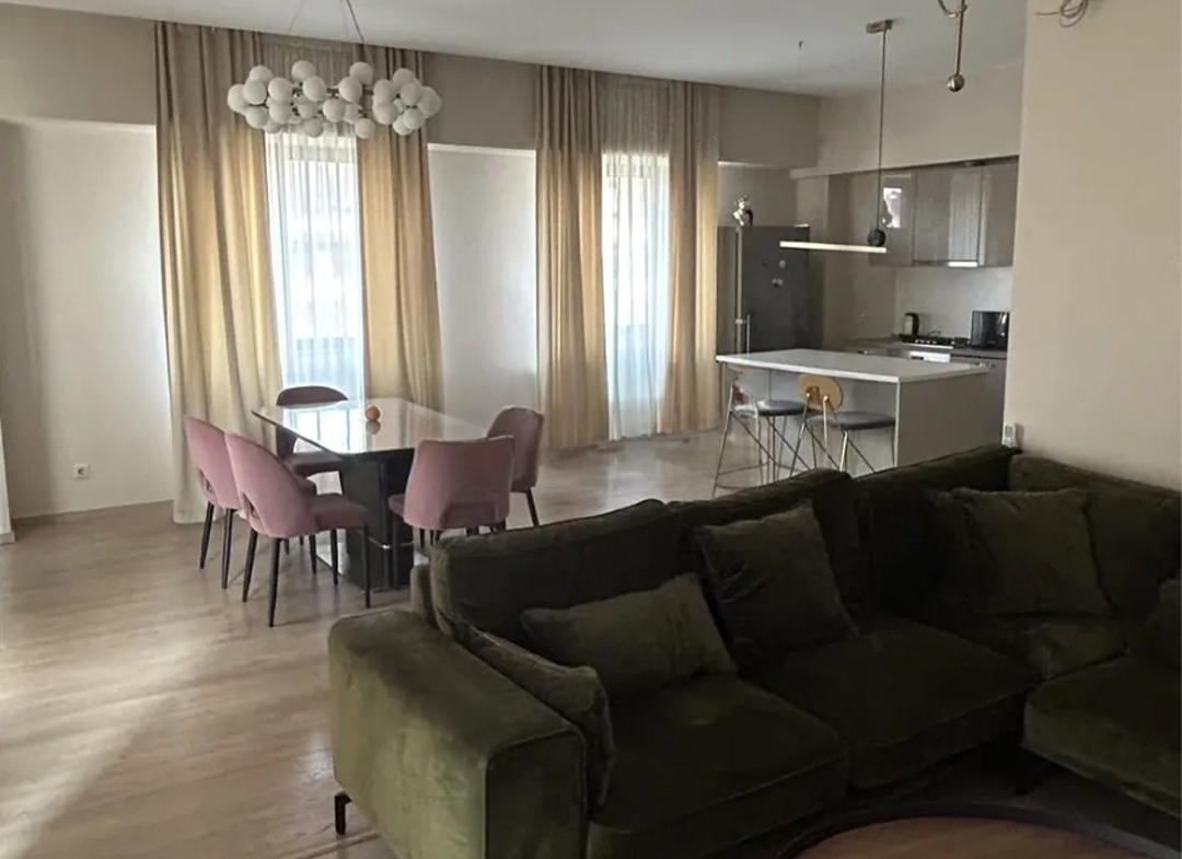 2 bedroom apartment for rent in M2 Kazbegi